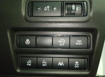 デリカミニ T プレミアム デリマルパッケージ ターボ　未使用車 4WD