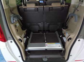 N-BOX G・スロープ　L　ホンダセンシング　福祉車両車いす仕様　純正ナビバックカメラ　4WD
