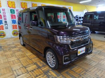 N-BOXカスタム Ｌ・ターボ　純正ナビＴＶ　バックカメラ　後期型 4WD
