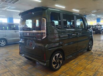 スペーシアカスタム ハイブリッドＸＳ　全方位モニター　純正９インチナビ　ＴＶ　スズキコネクト 4WD