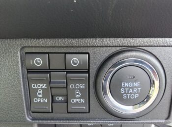 ムーヴキャンバス ストライプスＧ 純正ナビ装着用アップグレード 未使用車