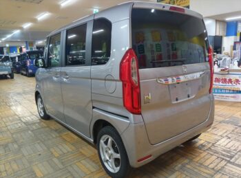 N-BOX Ｇ・Ｌターボホンダセンシング　ナビ　バックカメラ 4WD