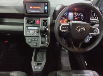 タフト Ｇターボクロムベンチャー　純正ナビ　ＴＶ　バックカメラ 4WD 未使用車