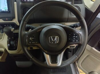 N-BOX Ｇ・Ｌターボホンダセンシング　ナビ　バックカメラ 4WD