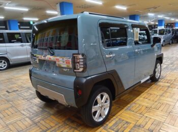 タフト Ｇターボクロムベンチャー　純正ナビ　ＴＶ　バックカメラ 4WD 未使用車