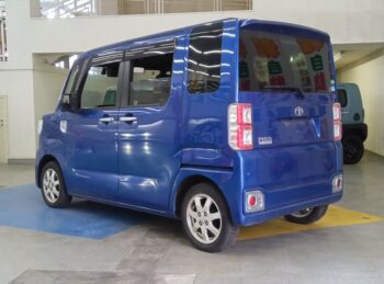 ピクシスメガ L　SAⅢ　純正ナビTVバックカメラ　4WD