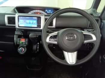 ピクシスメガ L　SAⅢ　純正ナビTVバックカメラ　4WD