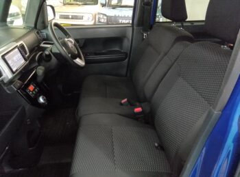 ピクシスメガ L　SAⅢ　純正ナビTVバックカメラ　4WD