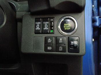 ピクシスメガ L　SAⅢ　純正ナビTVバックカメラ　4WD