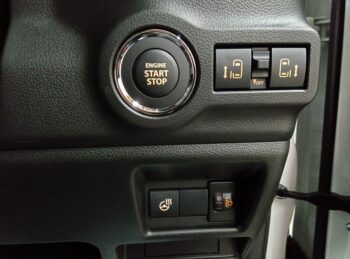 スペーシアカスタム ハイブリッド XS 10インチディスプレイオーディオ・バックカメラ 未使用車 4WD