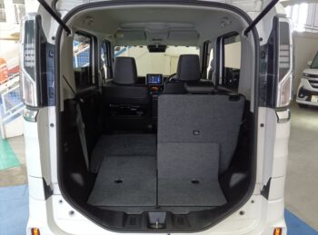 フレアワゴン カスタムスタイル ハイブリッドＸＳ　　8インチナビ・ＴＶ　4ＷＤ