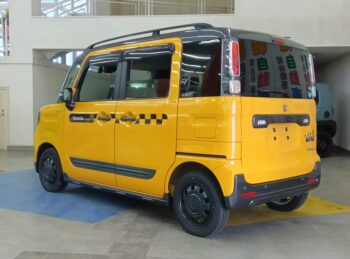 スペーシアギア ハイブリッドＸＺ　4ＷＤ