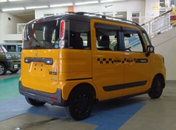 スペーシアギア ハイブリッドＸＺ　4ＷＤ