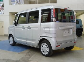 スペーシア ハイブリッドG　ナビ付　4WD