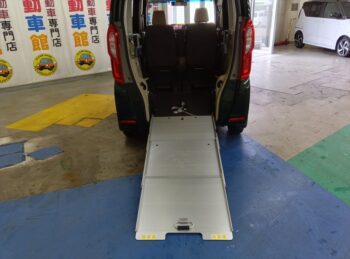 N-BOX G・スロープ　Lホンダセンシング　純正ナビ・TV・バックカメラ　福祉車両車いす仕様