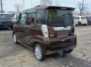 デイズルークス ハイウェイスターX Vセレクション＋セーフティ2 純正ナビTV アラウンドビューモニター 4WD