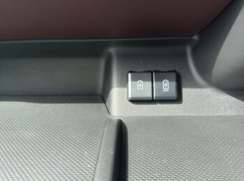 スペーシアカスタム ハイブリットＸＳ 現行型 未使用車