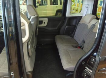 N-BOX Ｌ 後期型 4WD