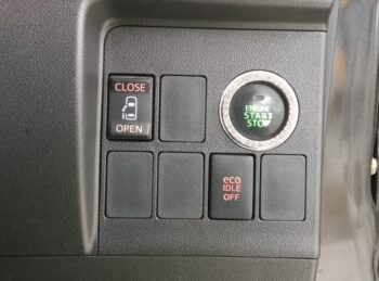 タントカスタム X　4WD