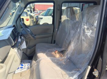 NV100クリッパーリオ E ターボ 純正ナビ・TV・バックカメラ 4WD