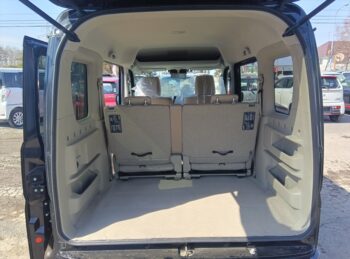 NV100クリッパーリオ E ターボ 純正ナビ・TV・バックカメラ 4WD