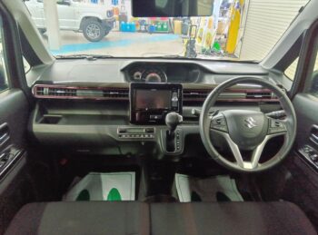 ワゴンR スティングレー ハイブリッドT ターボ ナビ・バックカメラ 4WD