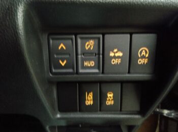 ワゴンR スティングレー ハイブリッドT ターボ ナビ・バックカメラ 4WD