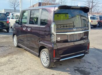 N-BOXカスタム Lターボ 純正ナビ・TV・バックカメラ 後期型 4WD