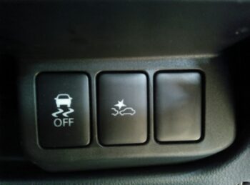 eKカスタム Ｇ　セーフティパッケージ　後期型 4WD