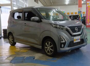 デイズ ハイウェイスターGターボ　プロパイロットエディション　純正ナビＴＶ　アラウンドビューモニター　4WD