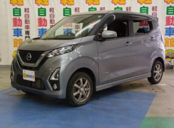 デイズ ハイウェイスターGターボ　プロパイロットエディション　純正ナビＴＶ　アラウンドビューモニター　4WD