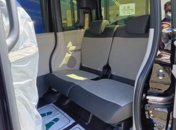 N-BOX ベースグレード　未使用車