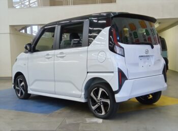 ムーヴ RS ターボ　未使用車　純正ナビＴＶ　バックカメラ　 4WD