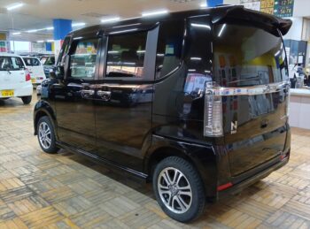N-BOXカスタム Ｇ・Ｌパッケージ 4WD