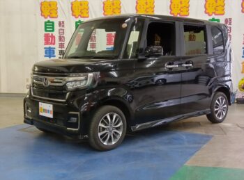 N-BOXカスタム Ｌ　純正ディスプレイオーディオ・バックカメラ　後期型　4ＷＤ