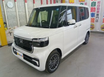 N-BOXカスタム ターボ 4WD