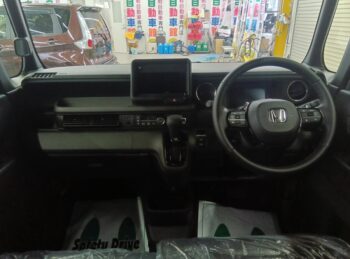 N-BOXカスタム ターボ 4WD