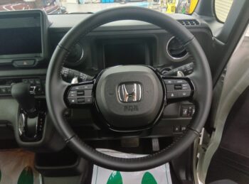 N-BOXカスタム ターボ 4WD