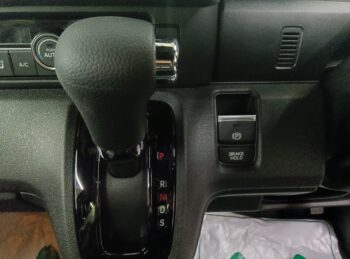 N-BOXカスタム ターボ 4WD