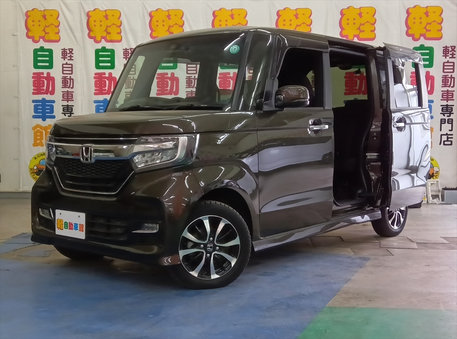 N-BOXカスタム G・Lホンダセンシング　純正8インチナビ・TV・バックカメラ　4WD