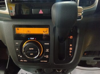 スペーシアカスタム ＧＳ　ナビ　バックカメラ 4WD