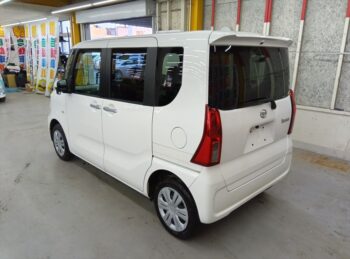 タント X ターボ ナビ・バックカメラ 4WD