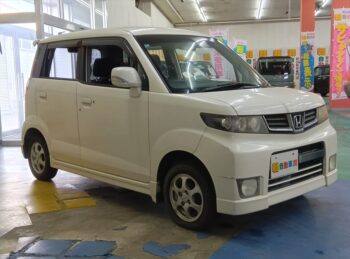 ゼストスパーク W　4WD