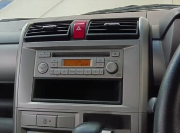 ゼストスパーク W　4WD