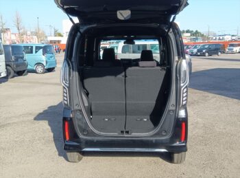 N-BOXカスタム Ｌ 4WD