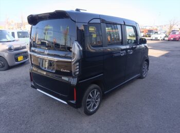 N-BOXカスタム Ｌ 4WD
