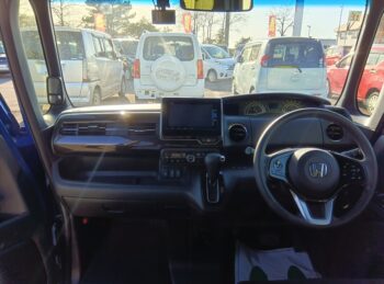 N-BOXカスタム G EXホンダセンシング 純正インターナビ・TV・バックカメラ 4WD