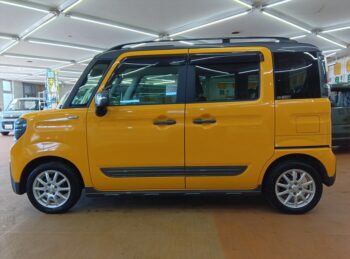 スペーシアギア ハイブリッドＸＺ　ナビ・バックカメラ 4WD