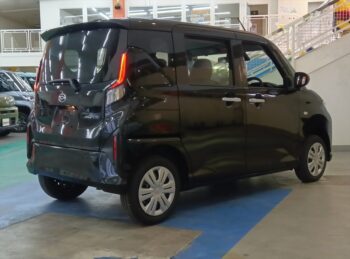 ムーヴ X　未使用車　4WD