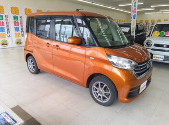 デイズルークス S　純正ナビ・TV　後期型　4WD